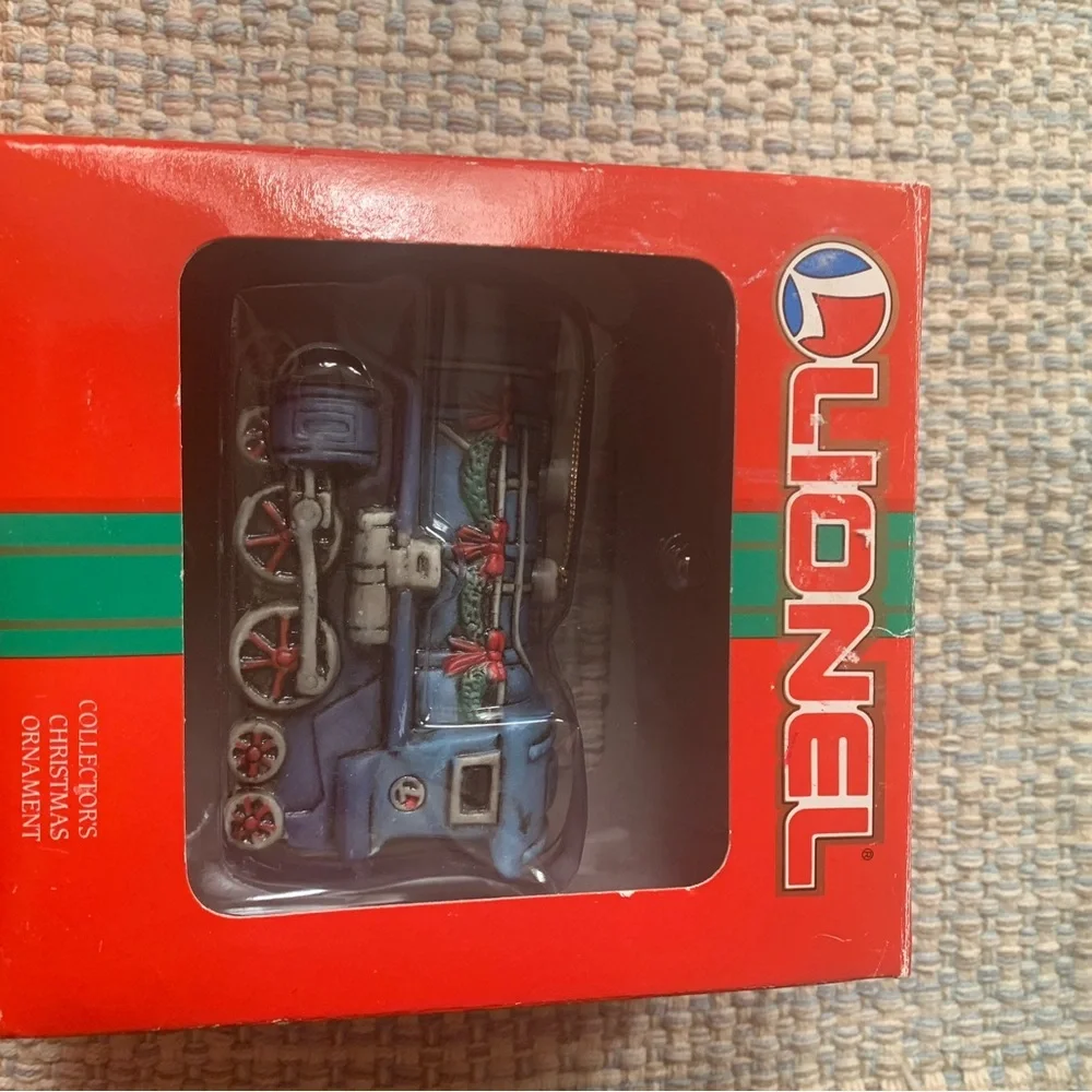 Lionel Collectors Christmas Train Ornament 37-619 Fine Porcelain 1994 VGUC